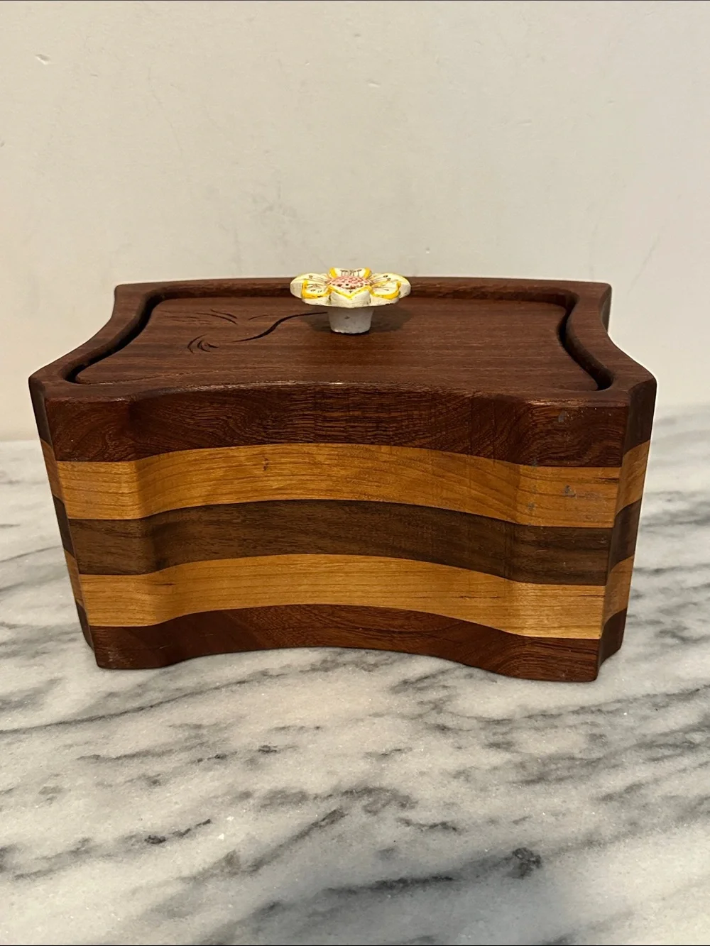 Hand made bandsaw Wooden Jewelry Box with Yellow Flower Knob